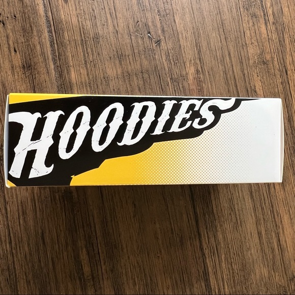 Hoodies Green Arrow Collectible Auto Ornaments, Loot Crate Exclusive - Picture 6 of 11